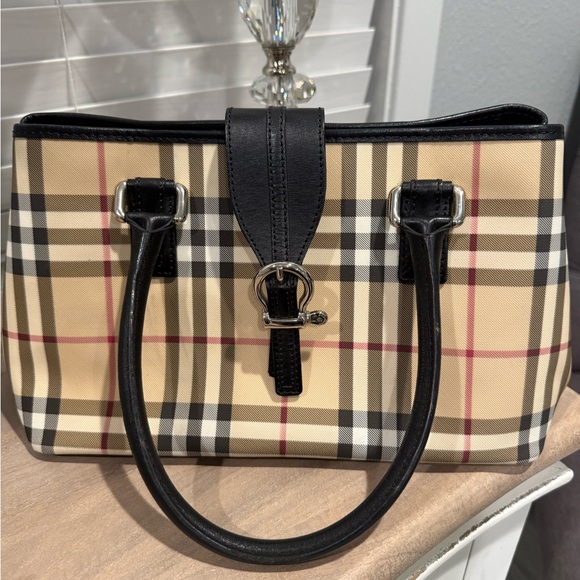 Burberry Handbags - Burberry Shoulder Bag